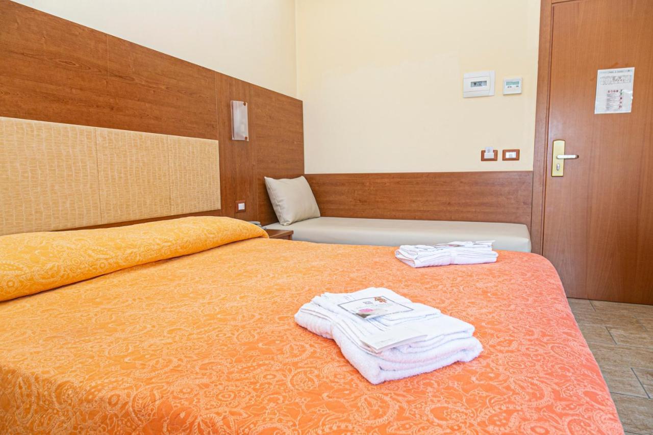Hotel Ambasciatori Bellaria-Igea Marina Exterior photo